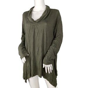 Eight Eight Eight Women's Cowl Neck Top Size XL Olive Green Sharkbite Hem Shirt